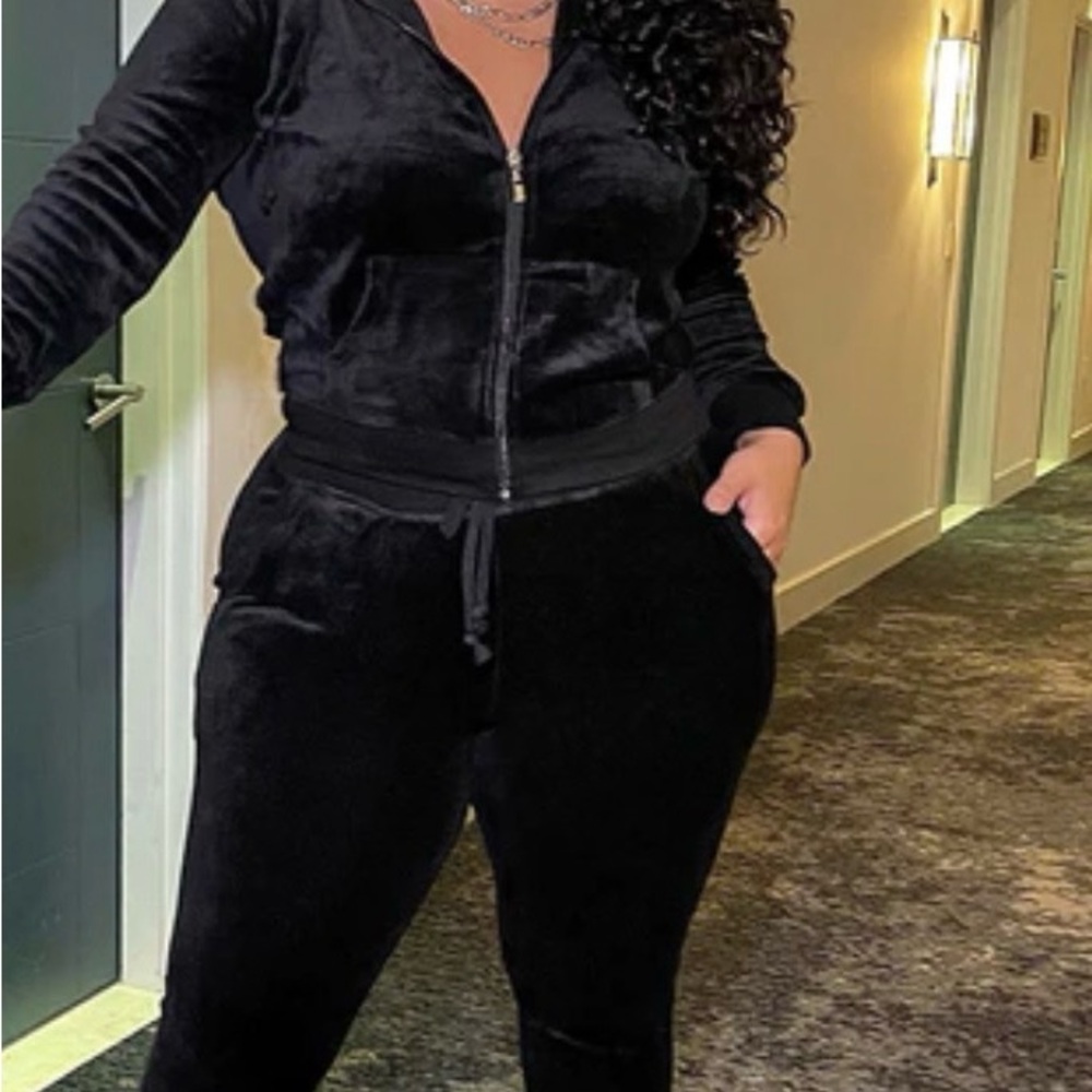 Fashion Nova Black Velour Jogger Set